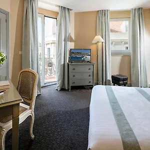 Le Cavendish 4*, Cannes France