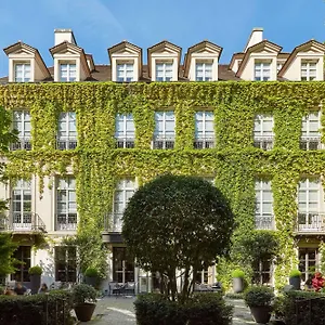 Le Pavillon De La Reine & Spa, Place Des Vosges 5*, Paris France